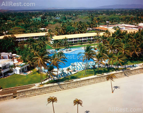 The Fairmont Pierre Marques